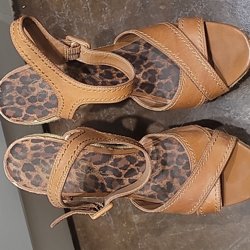 Size 8 Jessica Simpson Wedges